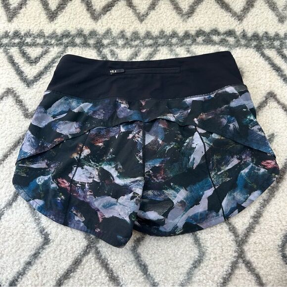 Lululemon Speed Up Short Long *4" - Picture 4 of 6